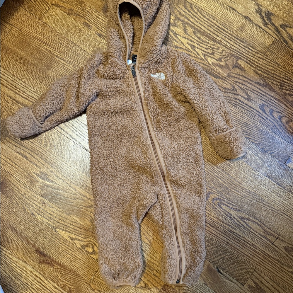 The North Face Baby Campshire sz 6-12m
